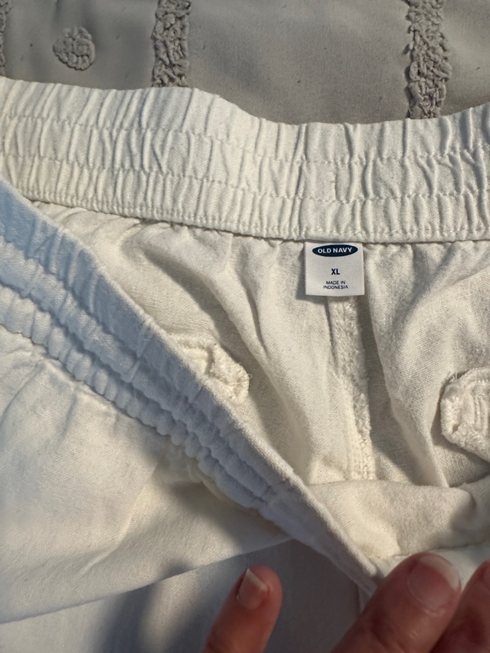 Women's White Linen Blend Drawstring Casual Shorts by Old Navy XL - Picture 2 of 5